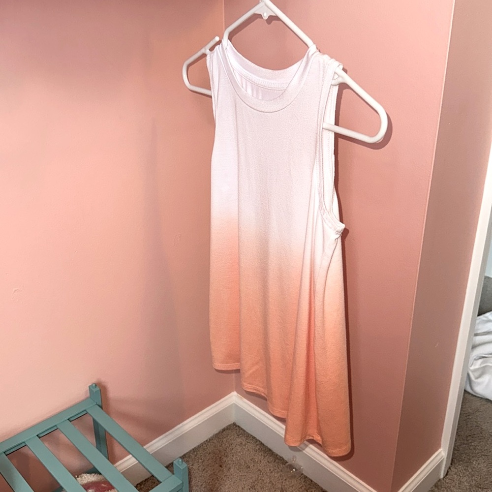 Ombré Girls tank top lightweight (Only worn once)